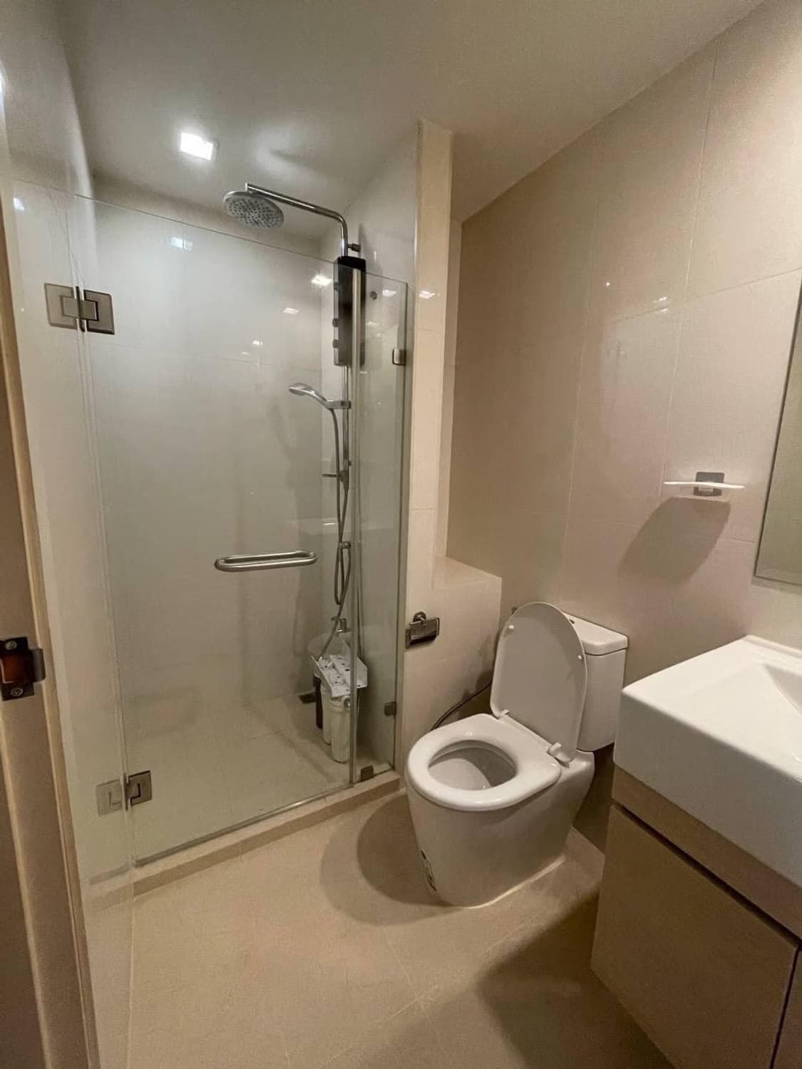 1 Bed Condo for Sale in Khlong Toei - Image 6