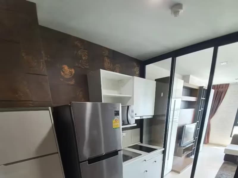 1 Bedroom Condo