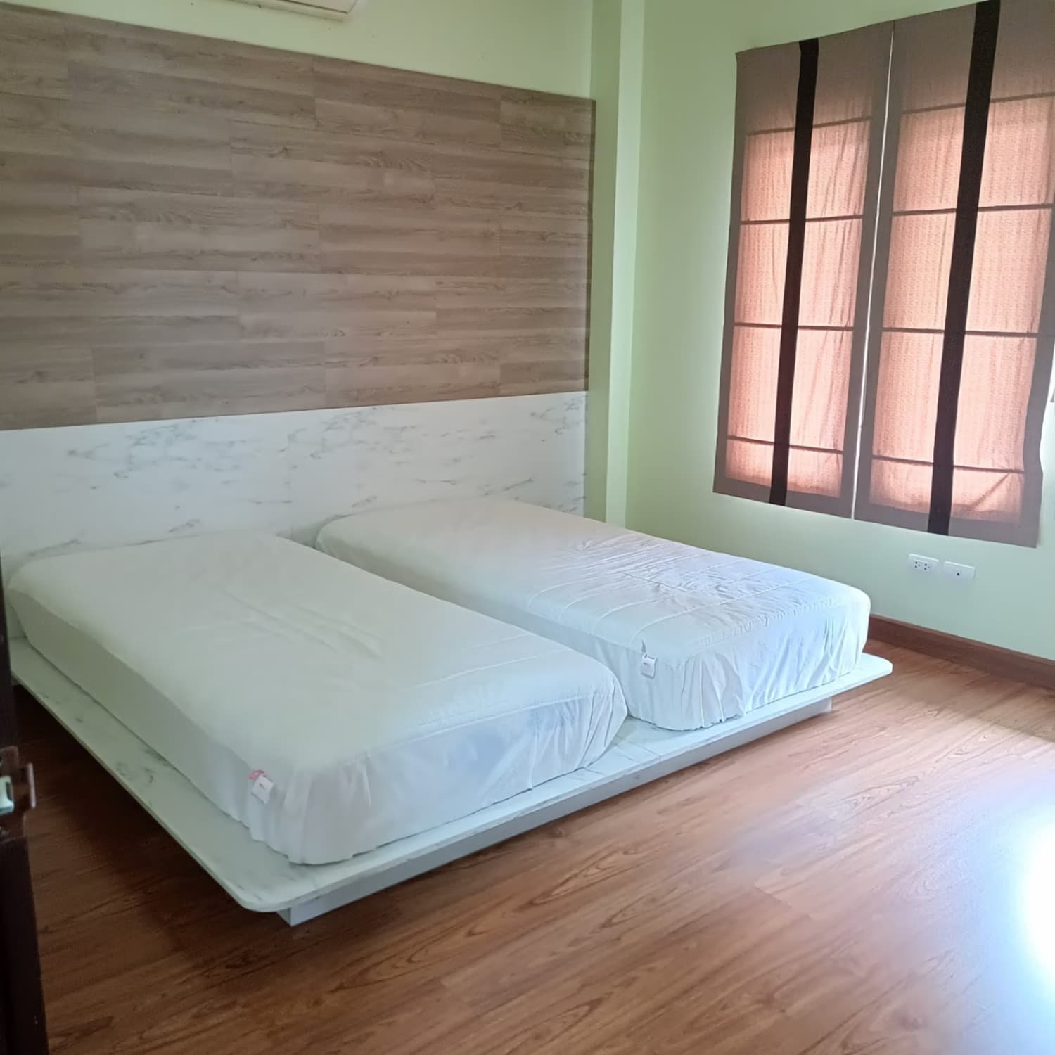 4 Bed House for Rent in Saraphi - Image 10