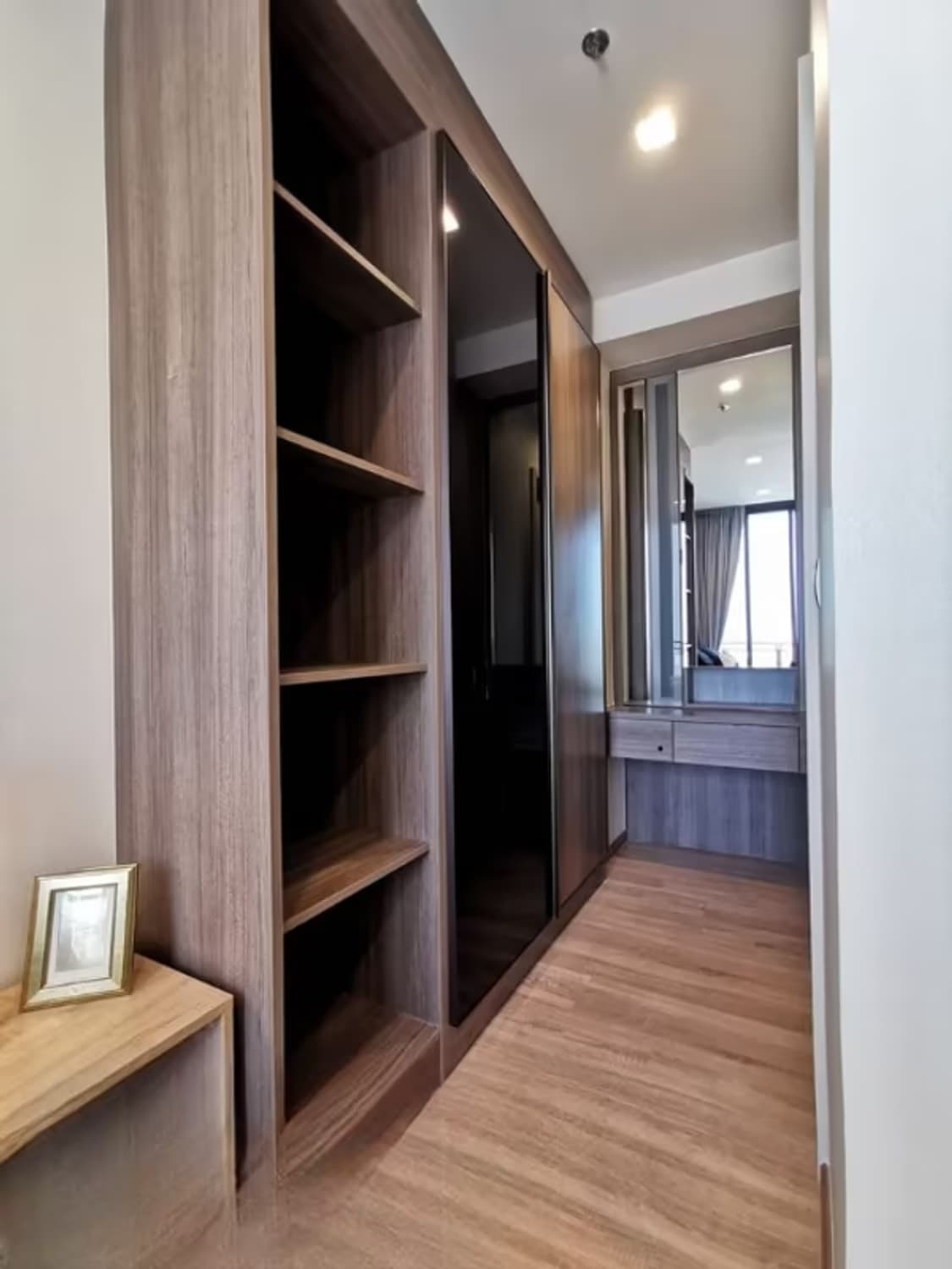 1 Bedroom Condo - Image 4
