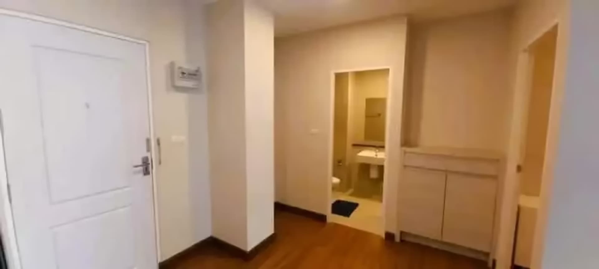 1 Bedroom Condo - Image 1