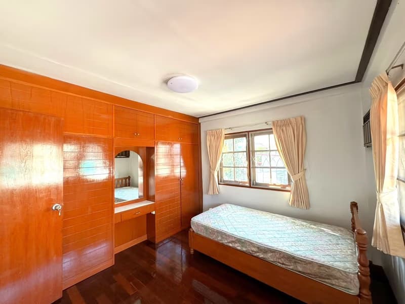 3 Bed House for Rent in Mueang Chiang Mai District