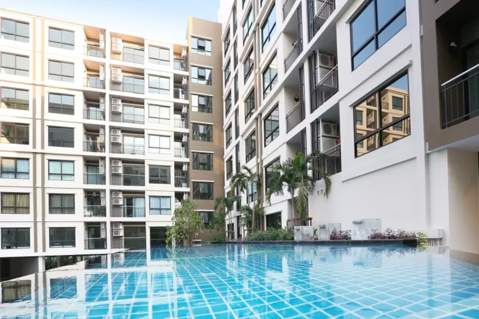 1 Bedroom Condo - Image 5