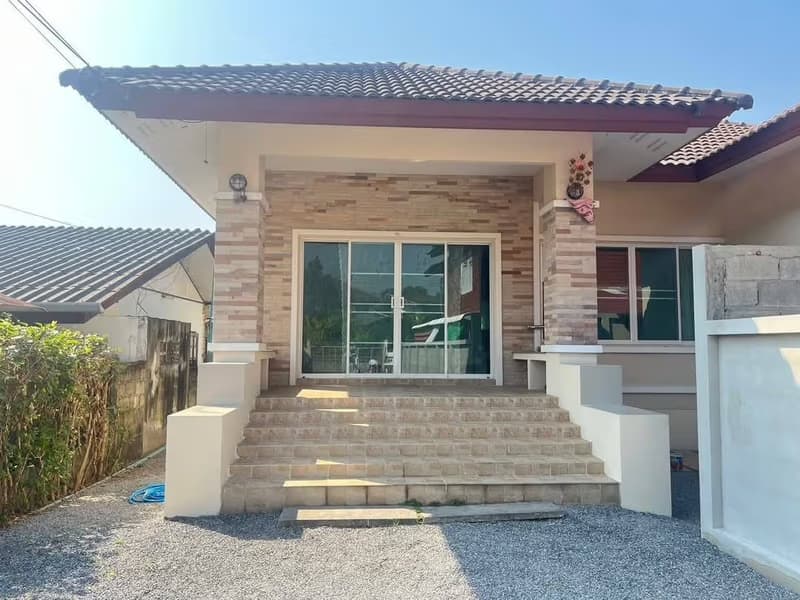 3 Bed House for Rent in Saraphi District