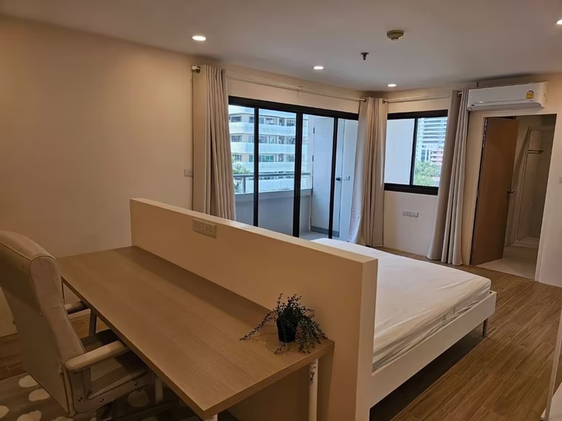 Condo for Rent at Prestige Towers - Image 4