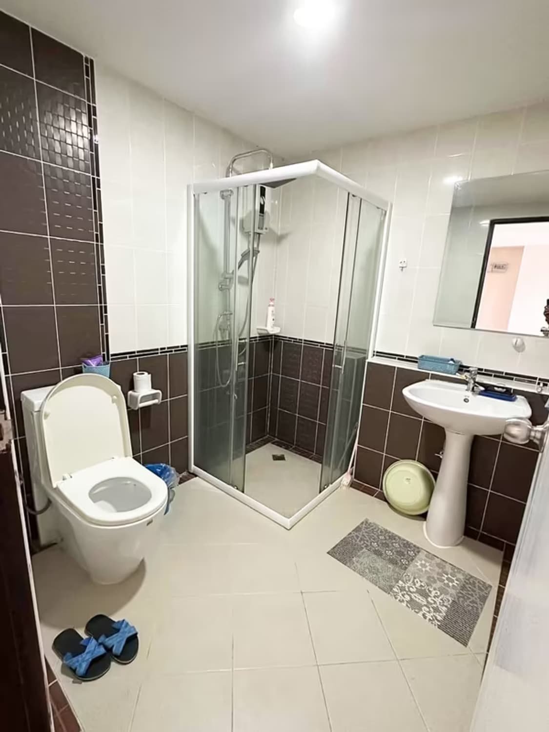 1 Bedroom Condo - Image 4