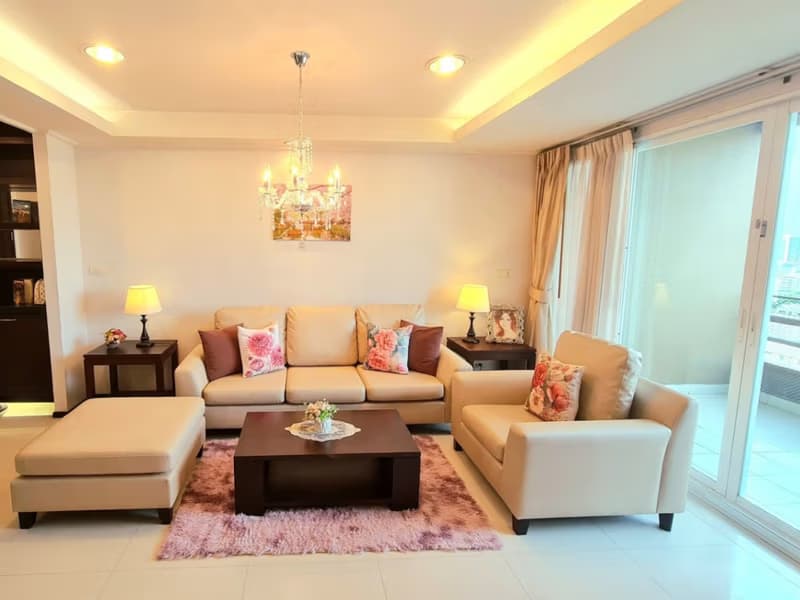 2 Bed Condo for Rent in Watthana