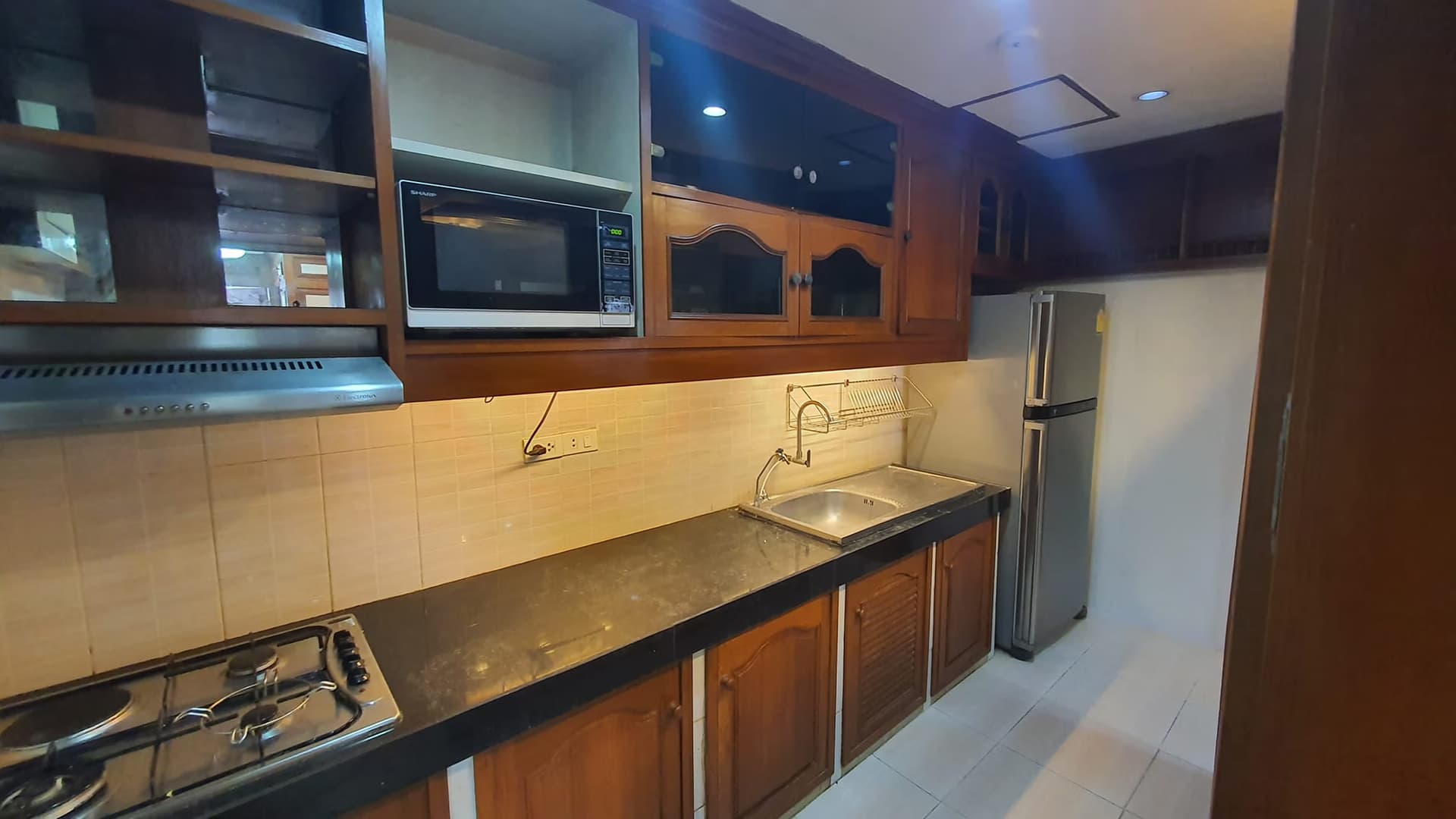 3 Bed Condo for Rent and Sale in Watthana - Image 15