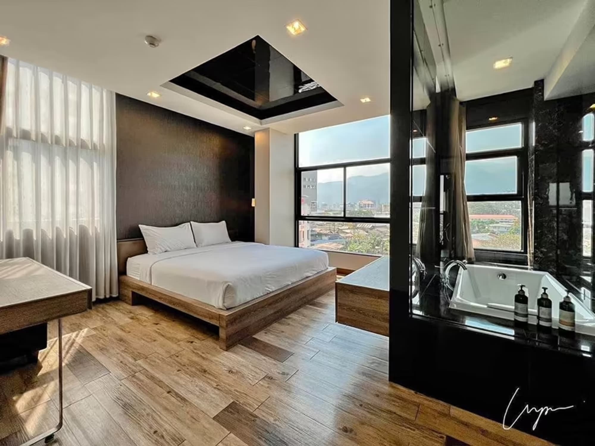  - Image 8