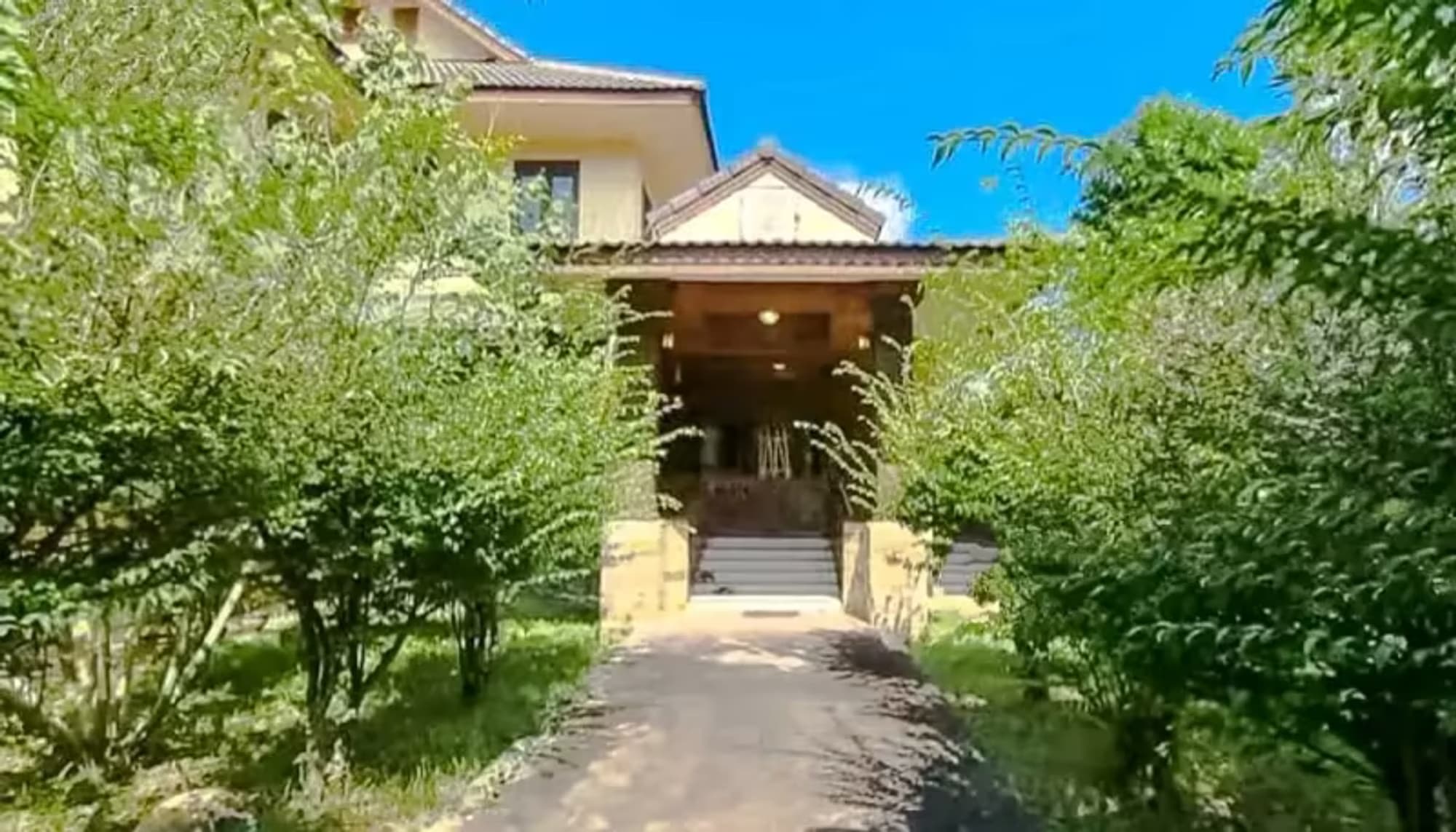 2 Bedroom House - Image 11