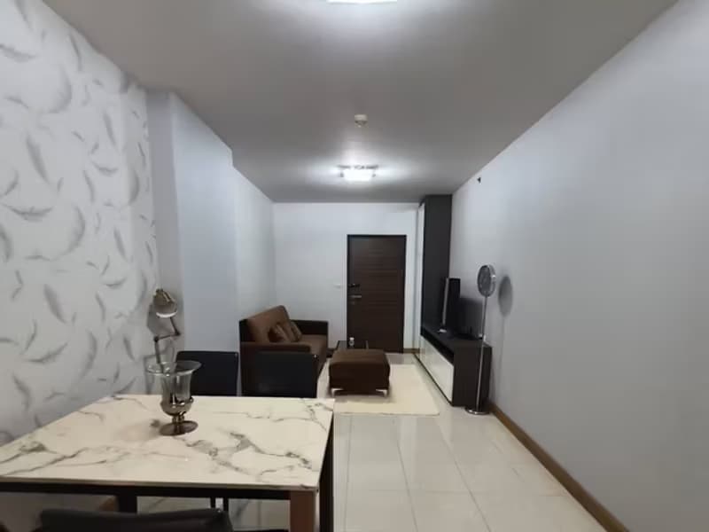 1 Bedroom Condo