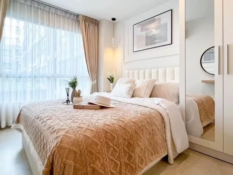 1 Bedroom Condo