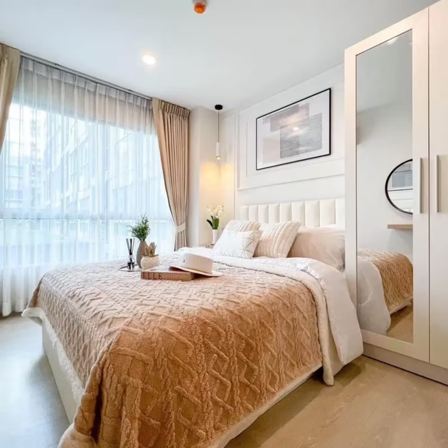 1 Bedroom Condo - Image 2