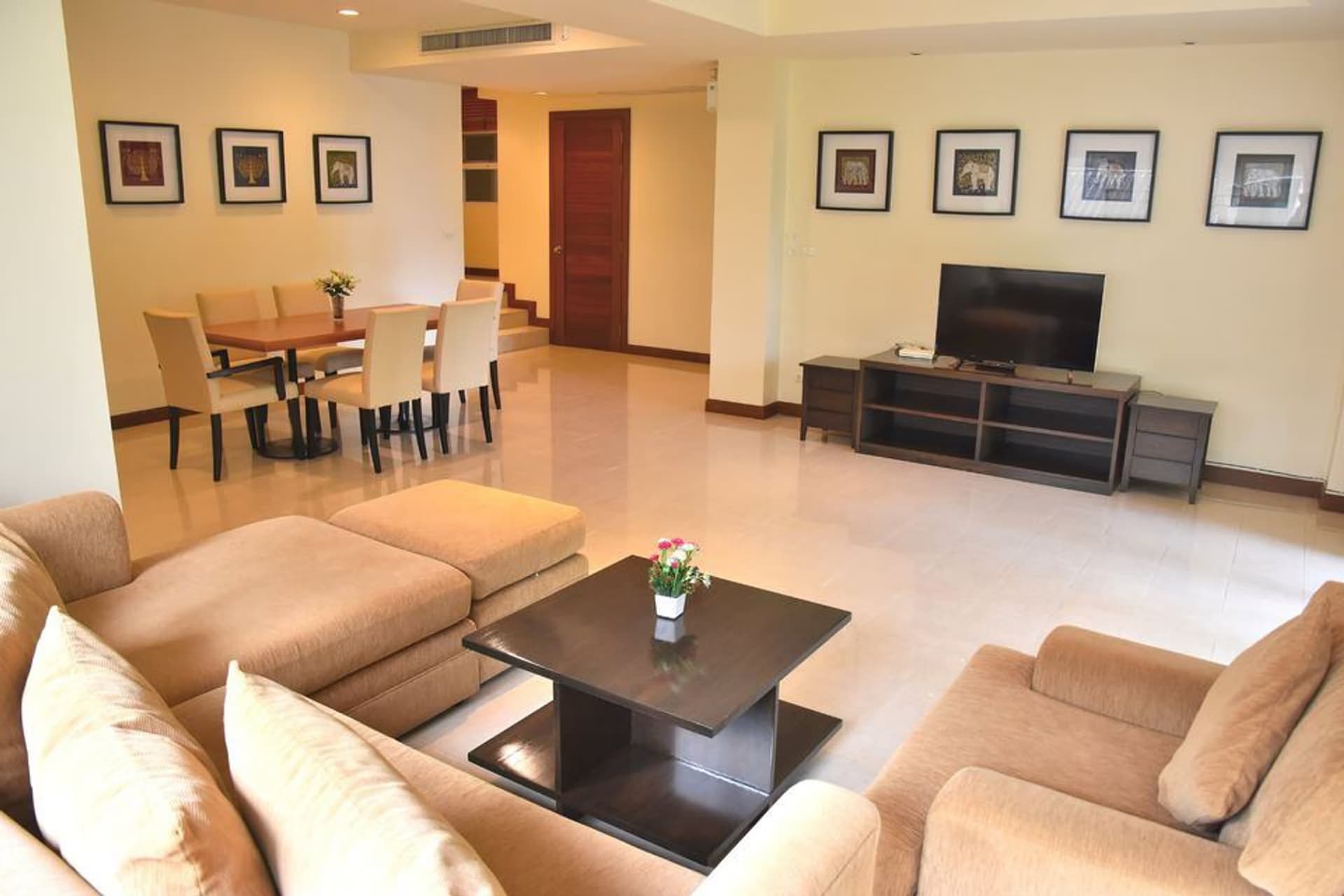 3 Bed Condo for Rent in Sathon - Image 1