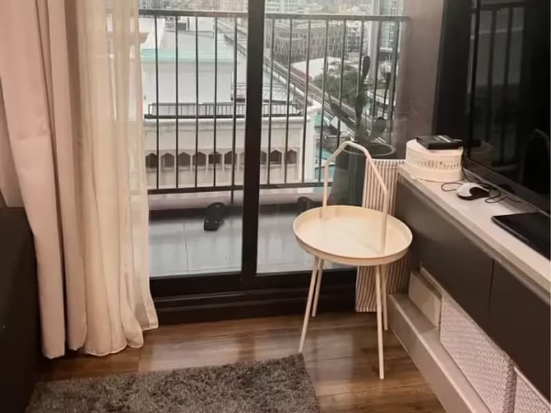 1 Bedroom Condo