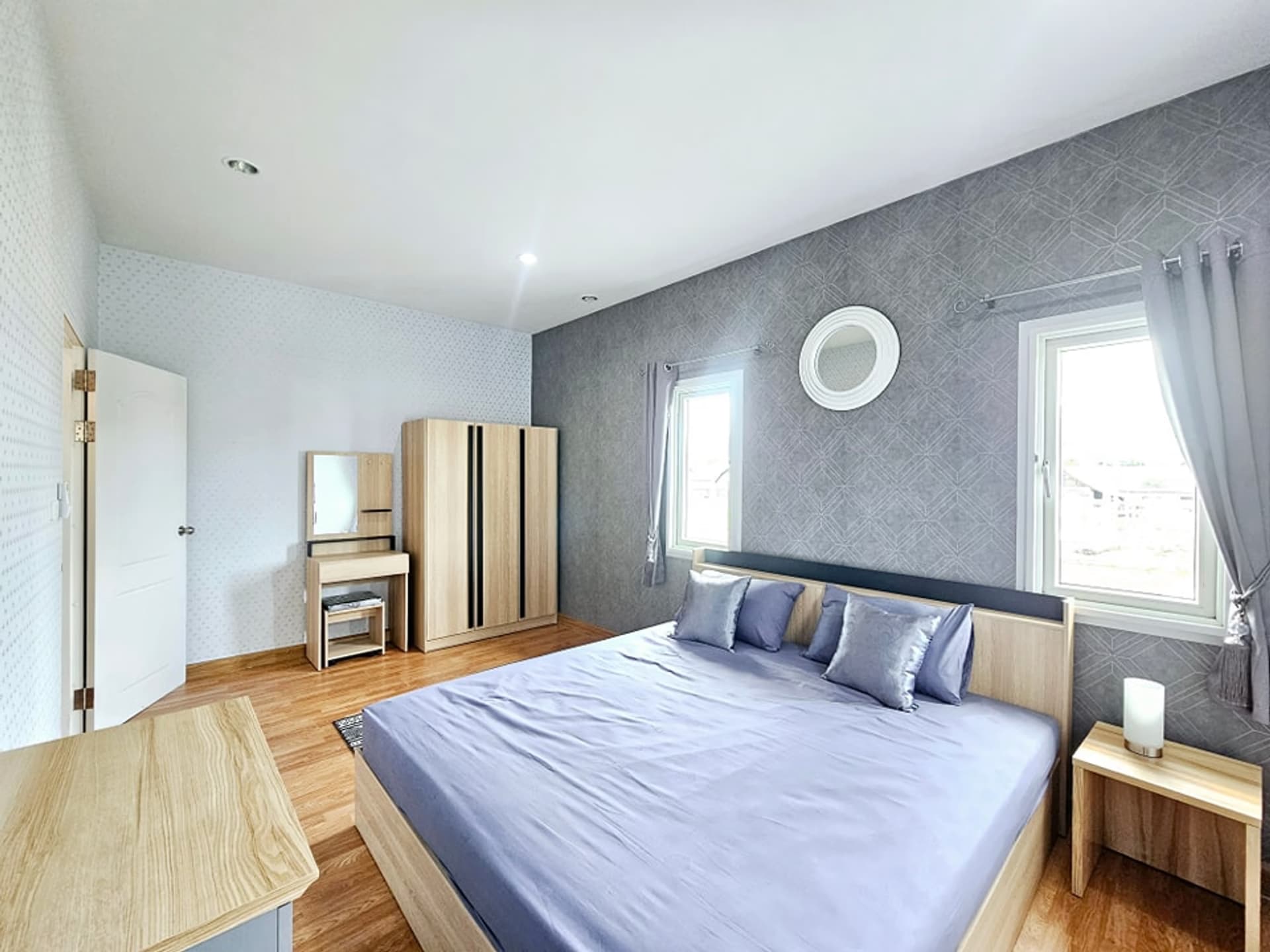 4 Bed House for Rent and Sale in Hang Dong - Image 12