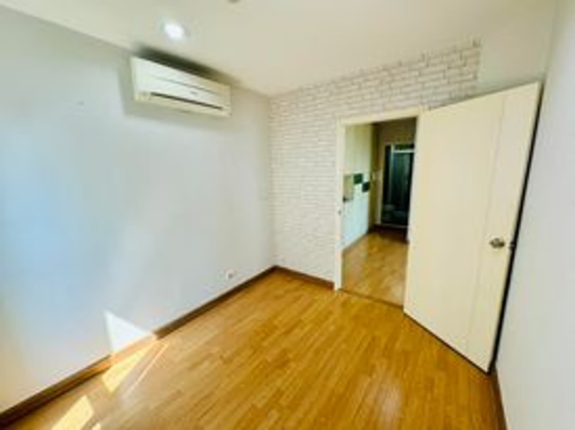 Condo for Sale at Aspire Rama 4 - Image 11