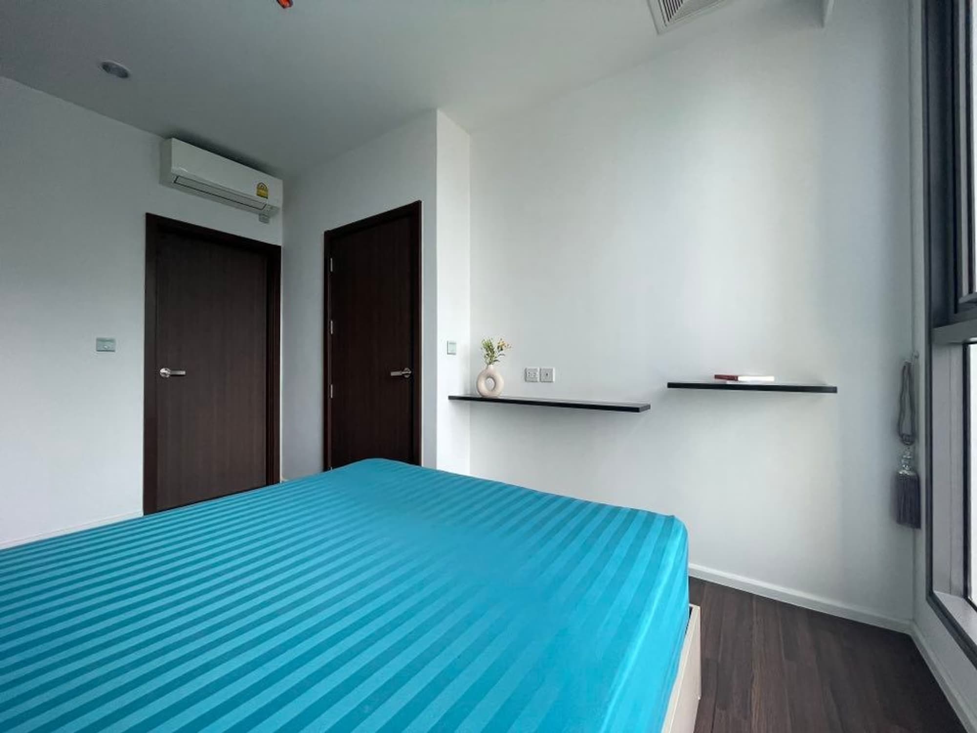 2 Bed Condo for Rent in Phra Khanong - Image 8