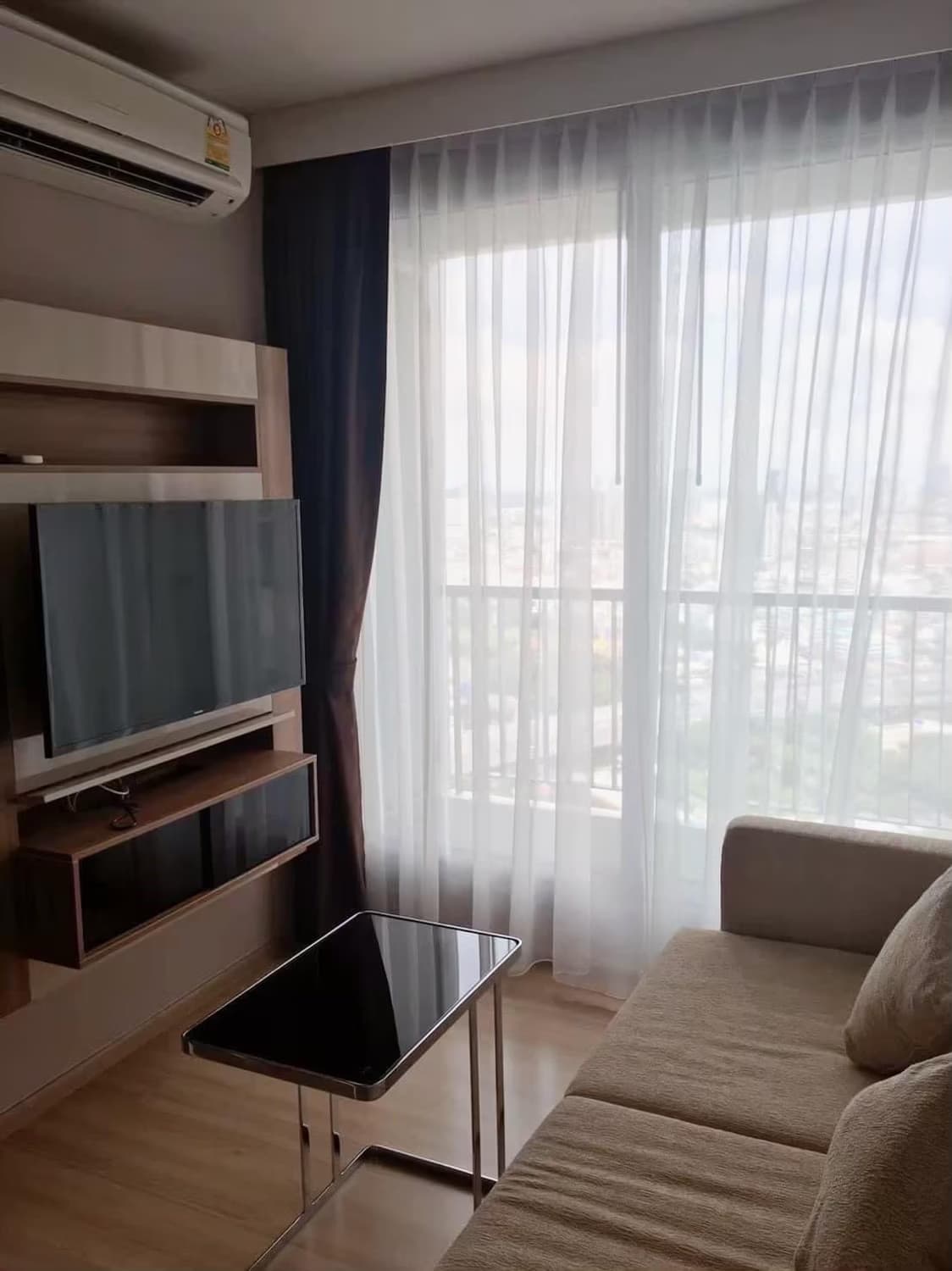 Condo for Rent at Rhythm Sathorn - Image 2