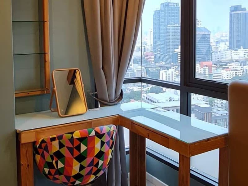 2 Bed Condo for Sale in Ratchathewi
