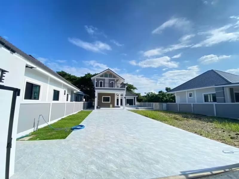 4 Bedroom House