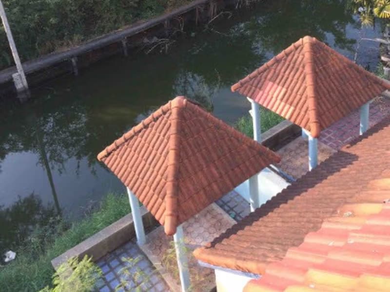5 Bed Commercial for Rent in Bang Phli District