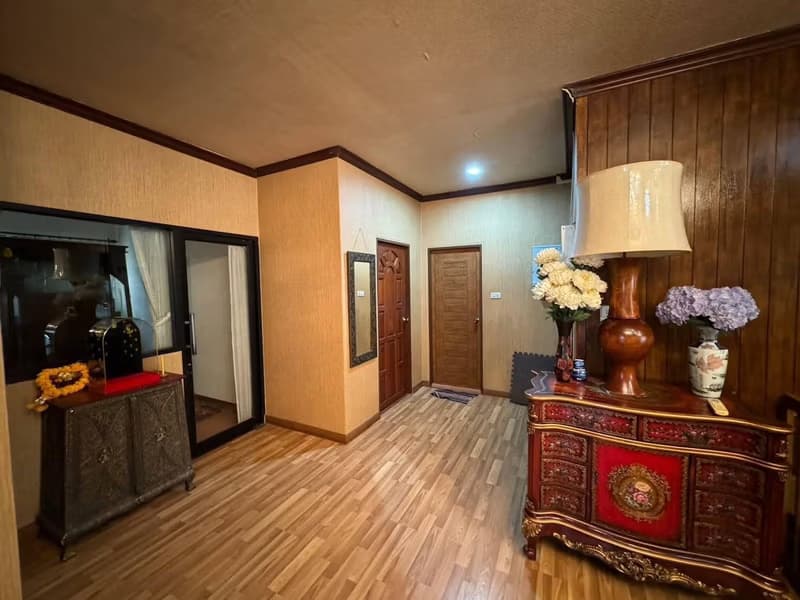 4 Bed House for Rent in San Sai