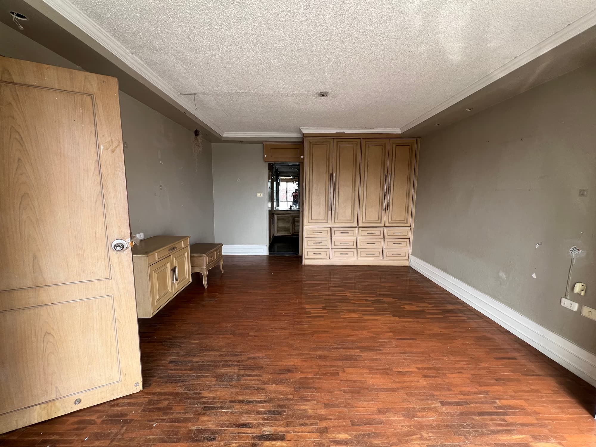 Condo for Sale at Hillside 4 - Image 5