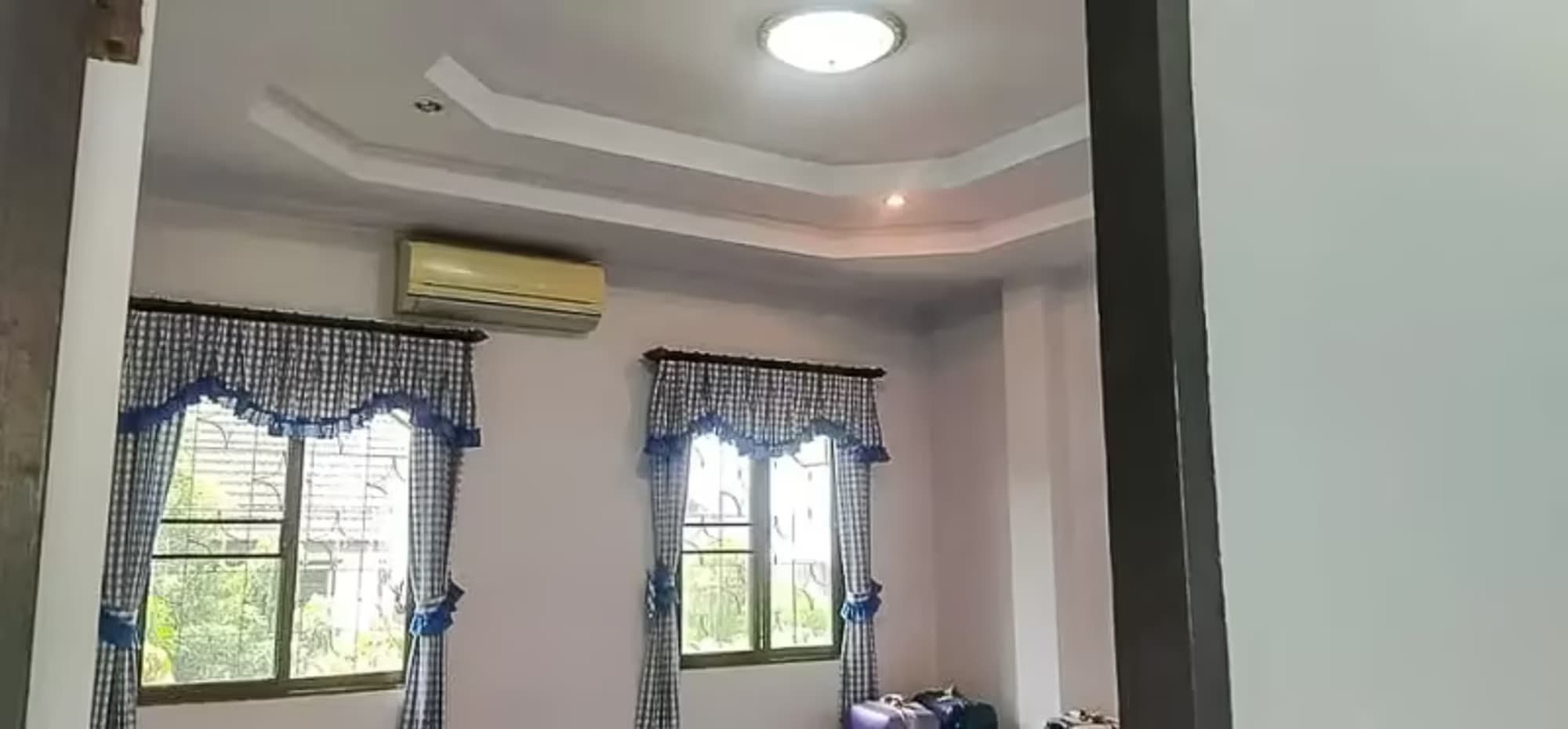 4 Bedroom House - Image 7
