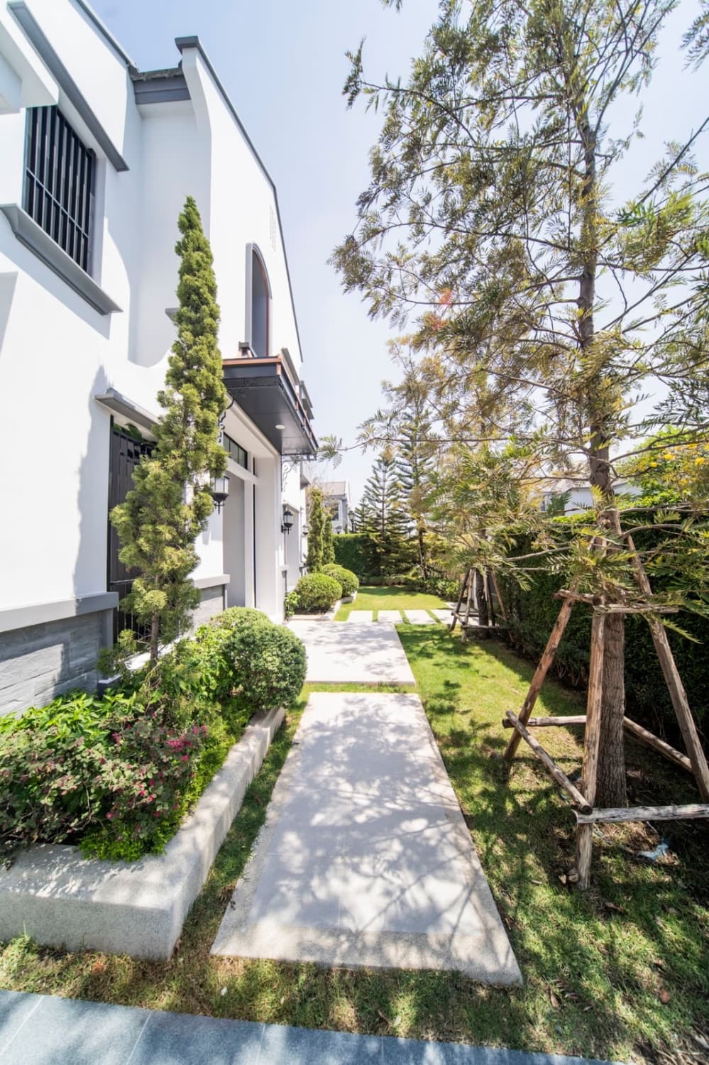4 Bed House for Rent and Sale in Saphan Sung - Image 20