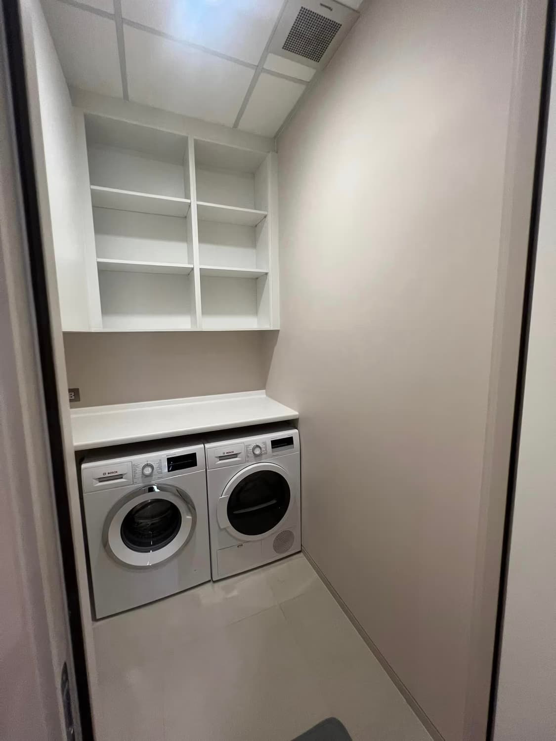 2 Bed Condo for Sale in Pathum Wan - Image 4