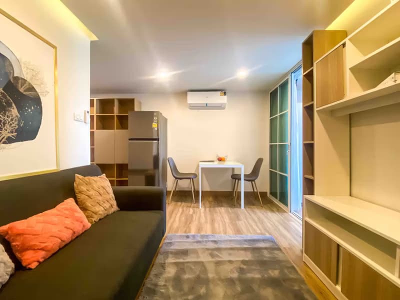1 Bedroom Condo
