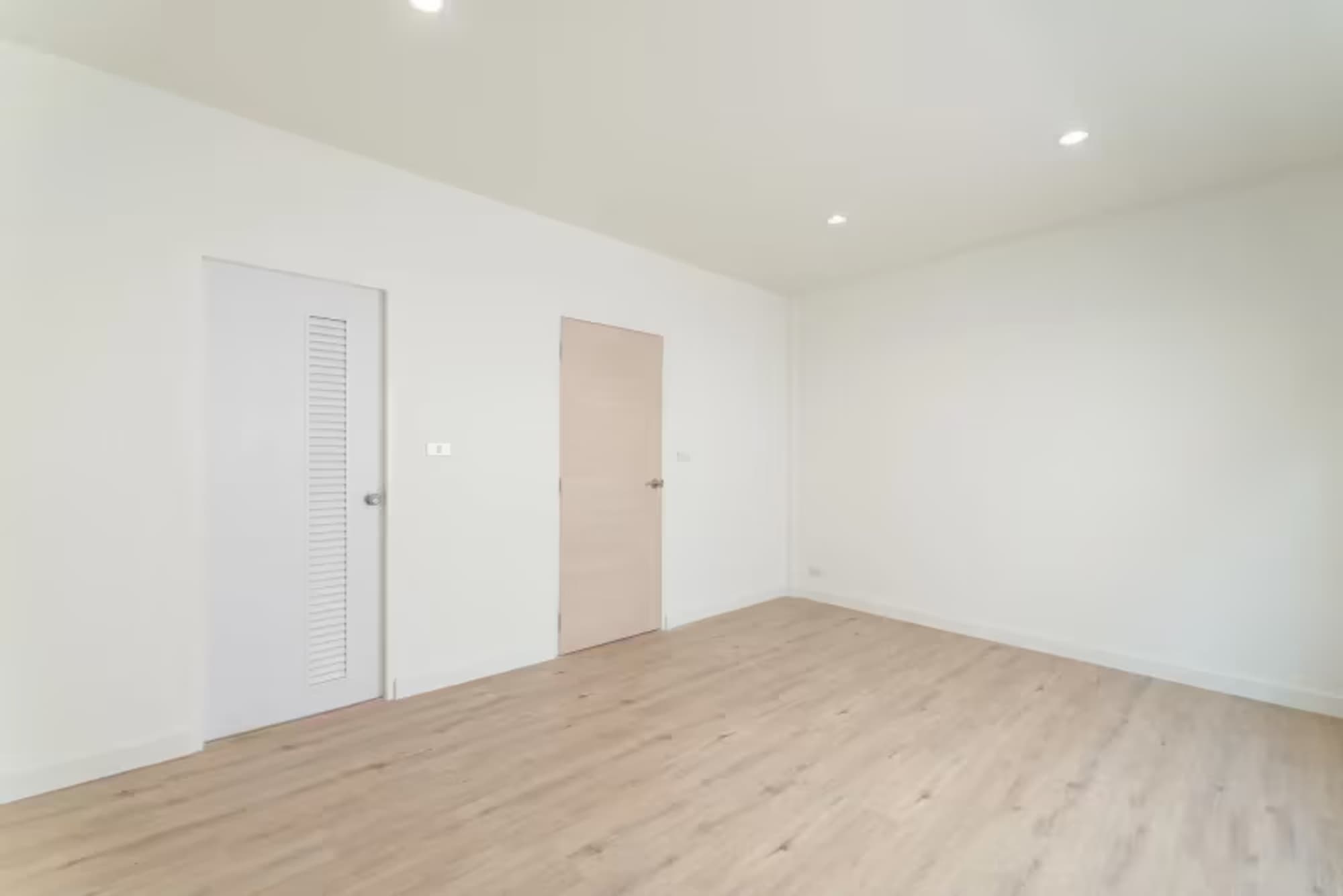 2 Bedroom House - Image 17