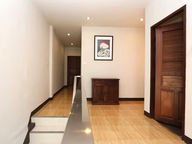 2 Bed House for Rent in Saraphi District