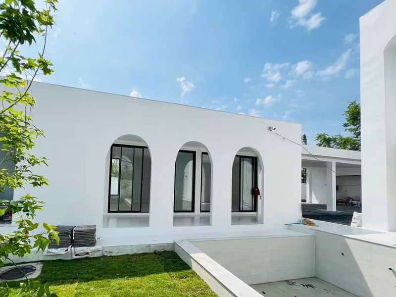 5 Bedroom House House for Sale in Nong Khwai