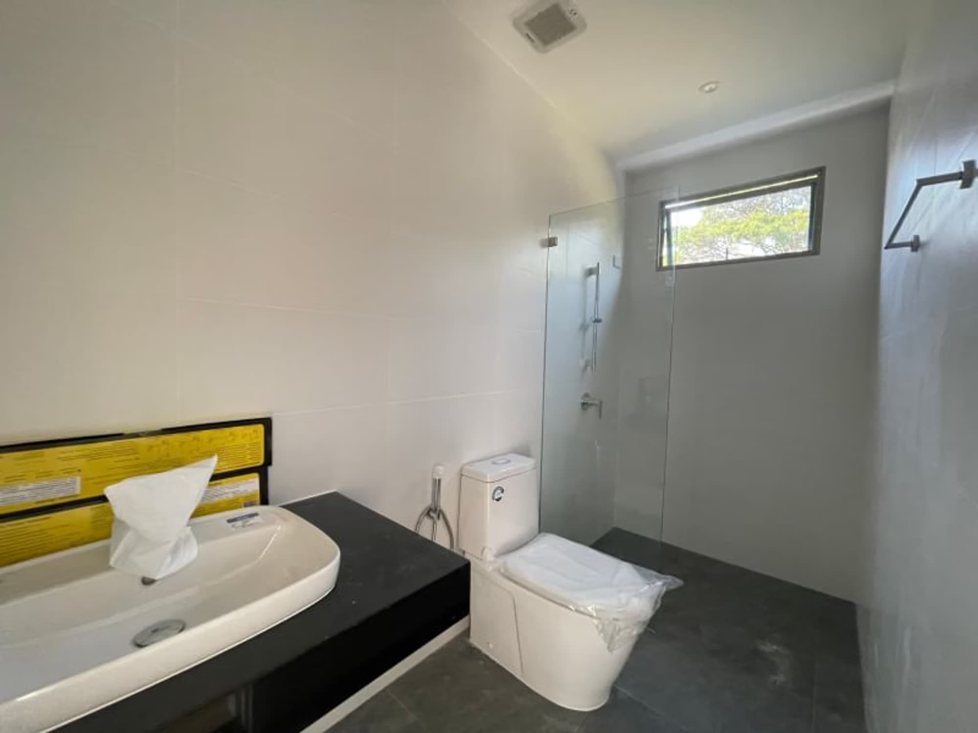  - Image 10