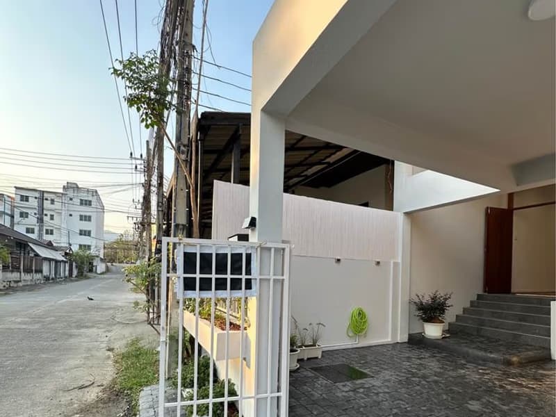 Townhouse for Sale in Suthep, Mueang Chiang Mai