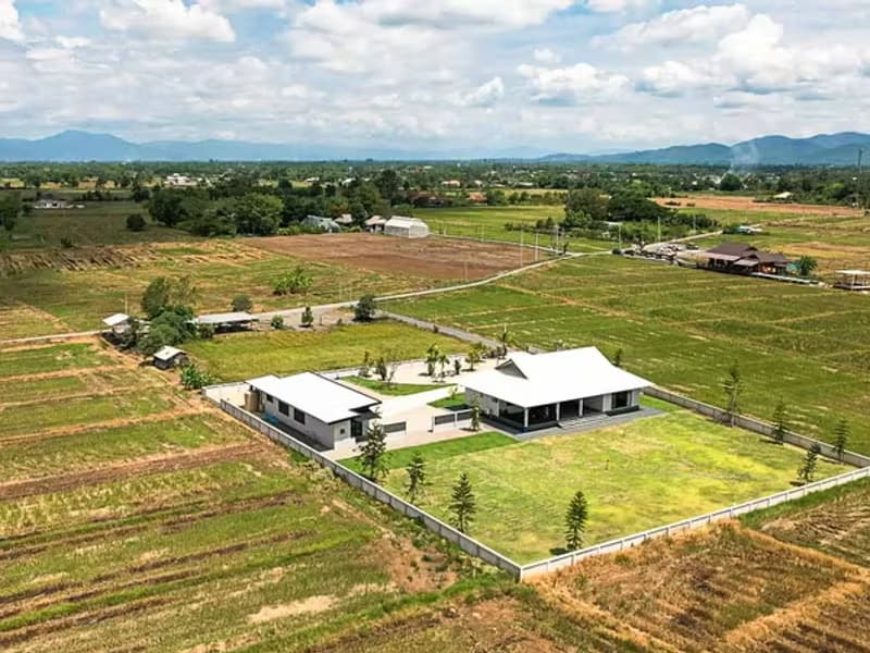 Contemporary Style House for SALE with panoramic 360-degree mountain view
