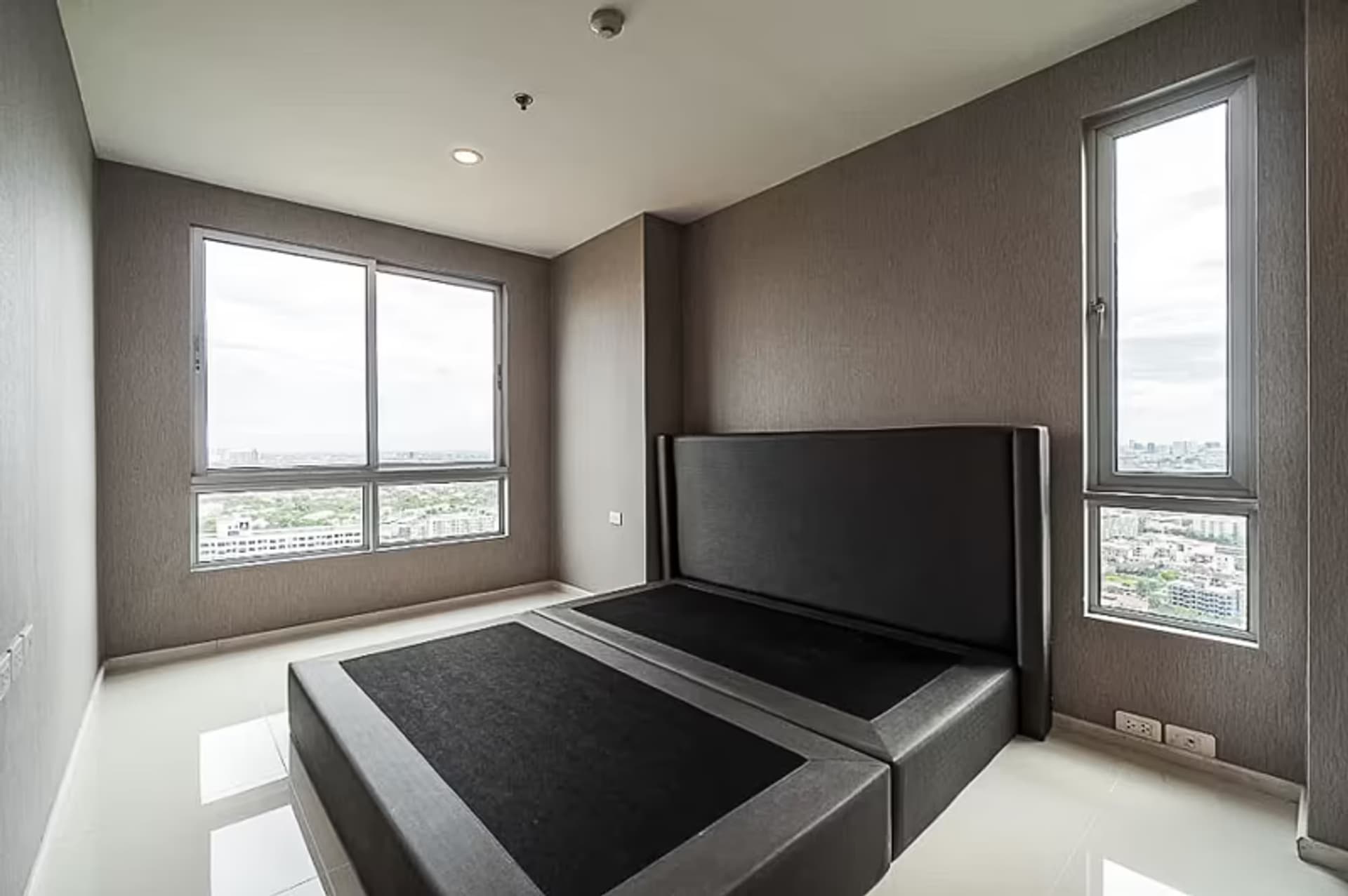 Condo for Sale at The Base Sukhumvit 77   - Image 3
