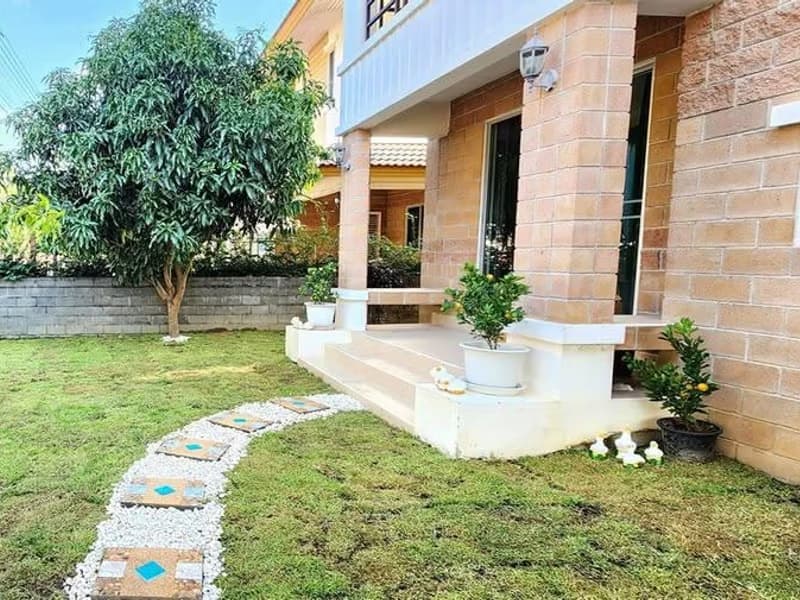 3 Bed House for Rent in San Sai