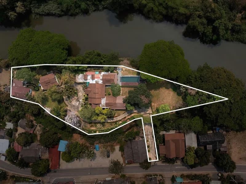 6 Bed House for Sale in Hang Dong District