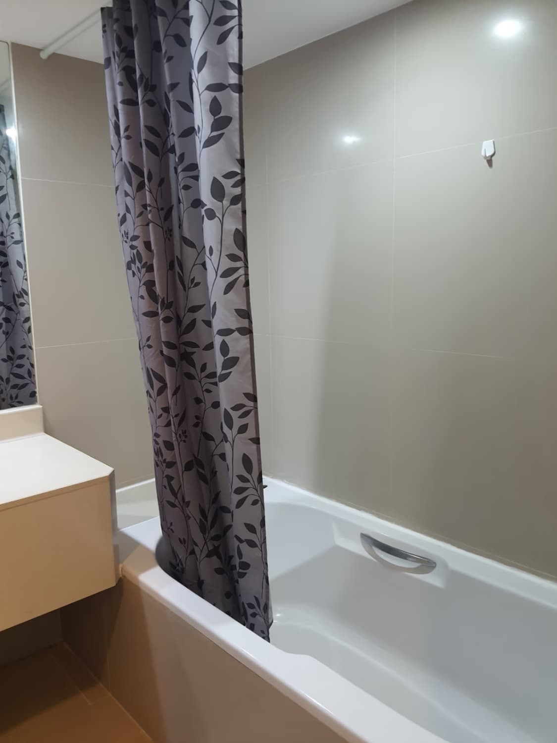 Studio Condo for Rent in Watthana - Image 5