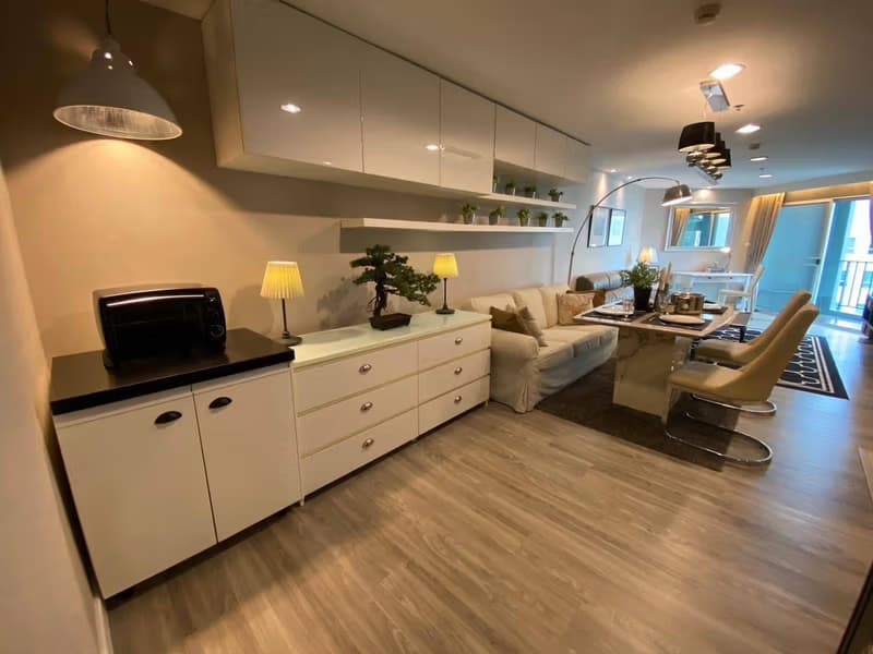 3 Bed Condo for Rent and Sale in Huai Khwang