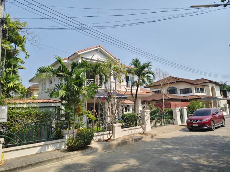 4 Bed House for Rent in Hang Dong