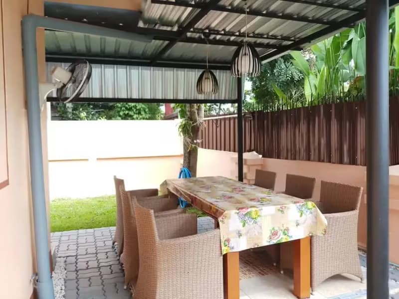2 Bedroom House