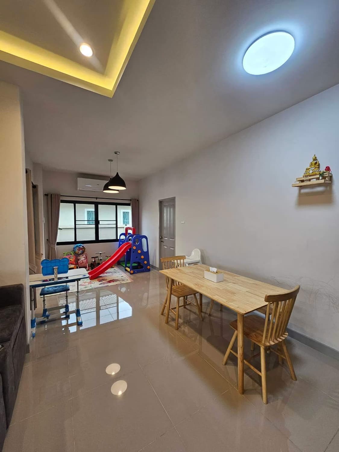 3 Bed House for Rent in Mae Rim District - Image 3