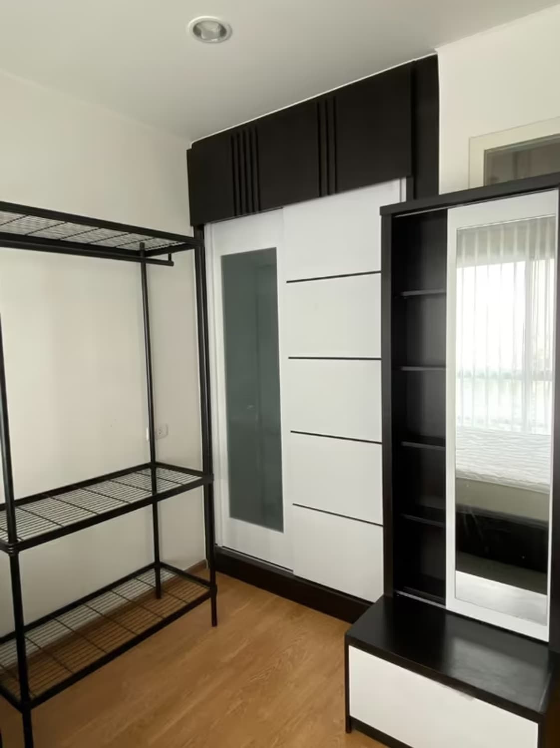  - Image 7