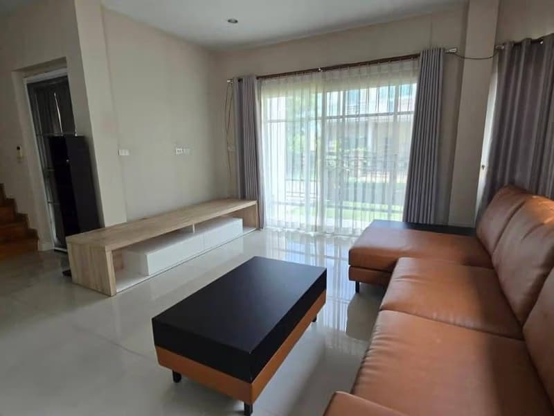 3 Bed House for Rent in Mueang Samut Prakan