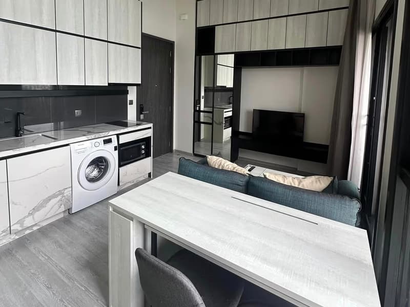 1 Bed Condo for Rent and Sale in undefined