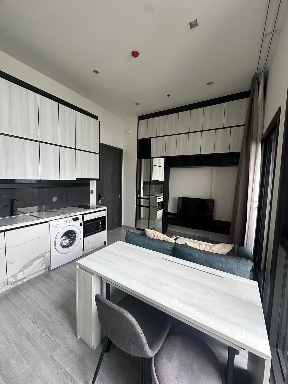 1 Bed Condo for Rent and Sale in undefined - Image 4
